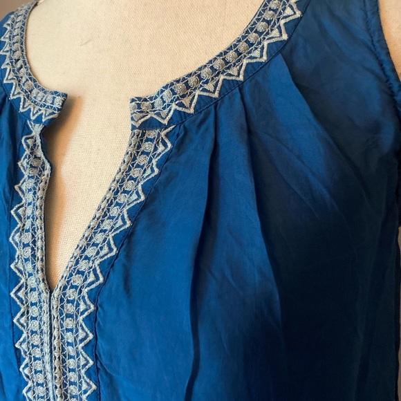 Beautiful Tangerine Embroidered Top - Picture 3 of 13